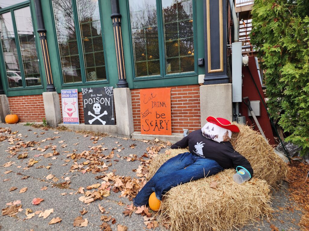 Richmond Maine Halloween Decorations